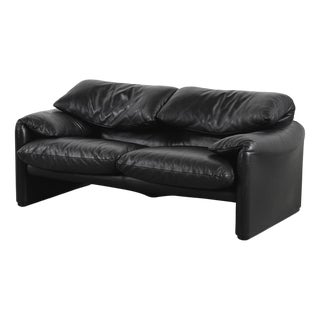 Maralunga Leather Sofa by Vico Magistretti for Cassina, 1970s For Sale