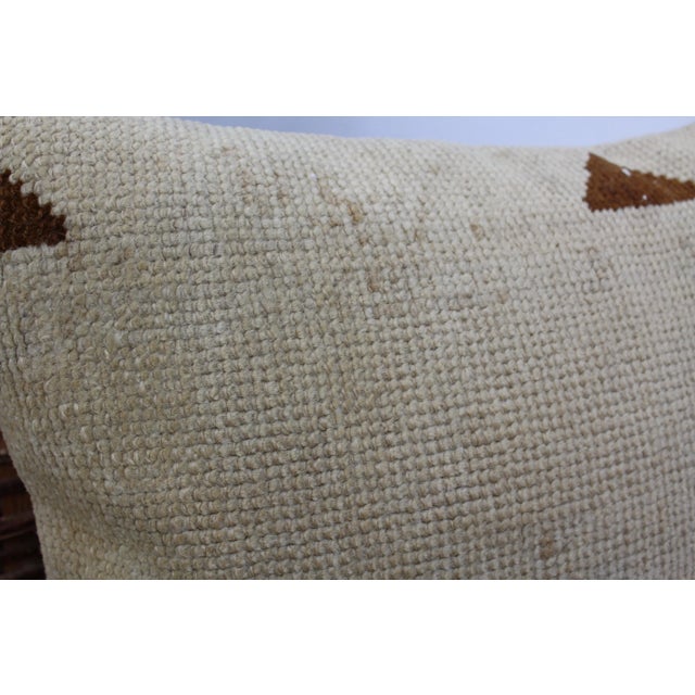 This Turkish pillow cover is made from the highest quality Turkish Vintage Rug in 100% wool on the front. The back is...