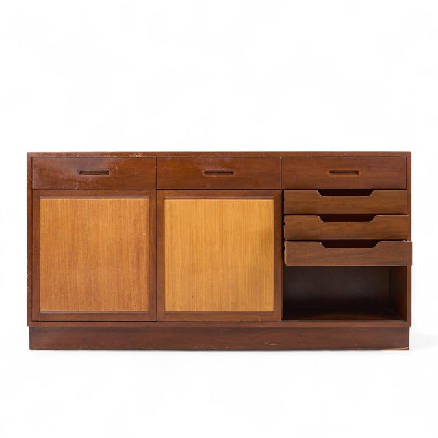 Brown Edward Wormley for Dunbar Mid Century Mahogany Credenza For Sale - Image 8 of 13