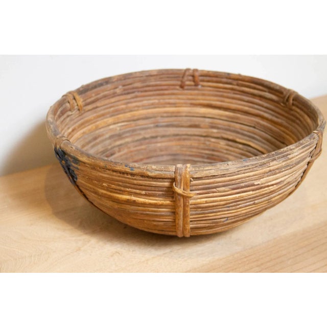1950s Vintage Farmhouse Wicker Basket-Mirik For Sale - Image 5 of 6