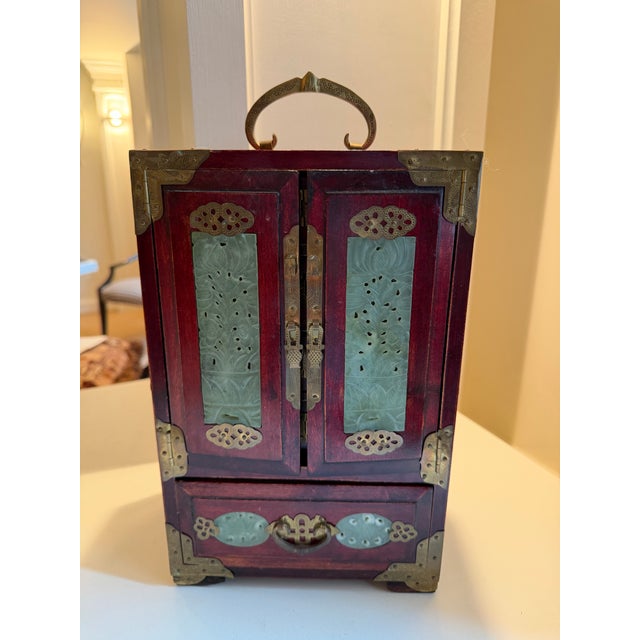 Vintage Chinese rosewood tabletop jewelry chest features inlaid carved jade medallions on the front and sides, 5 drawers...