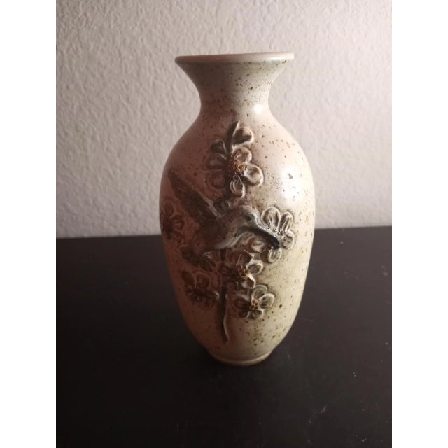 Ceramic 1980s Artist Signed Art Studio Hummingbird Speckle Glazed Vase For Sale - Image 7 of 7