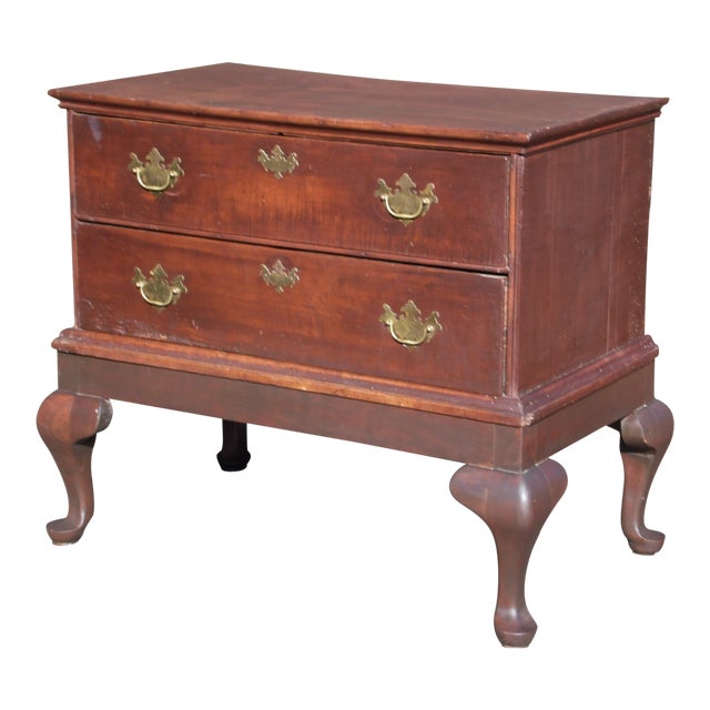 Antique 2 Piece Queen Anne Lowboy Dresser Chest Of Drawers Chairish