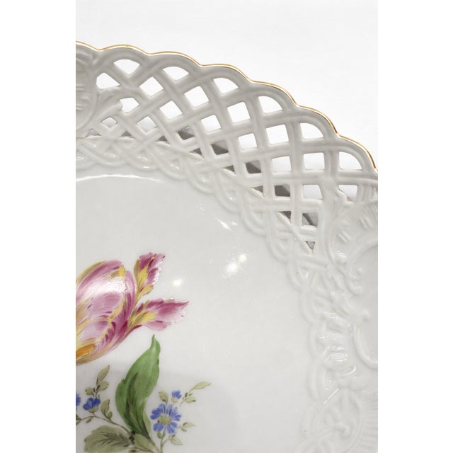 Reticulated Porcelain Centerpiece Plate with Floral Decoration from Meissen Porcelain, 1970s For Sale - Image 9 of 11