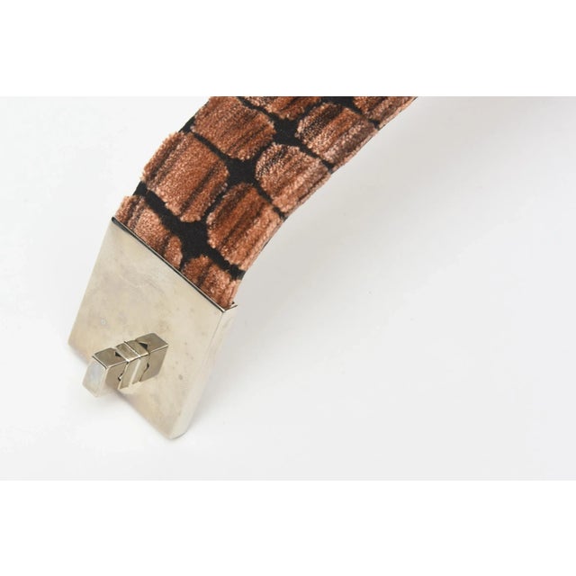 Brown Italian Roberta Di Camerino Black & Brown Cut Velvet and Silver Plate Buckle Waist Belt For Sale - Image 8 of 10