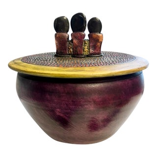 Signed Nc Studio Pottery-Lidded Jar-3 Figures-Black Agate Finial-Art-Stoneware For Sale