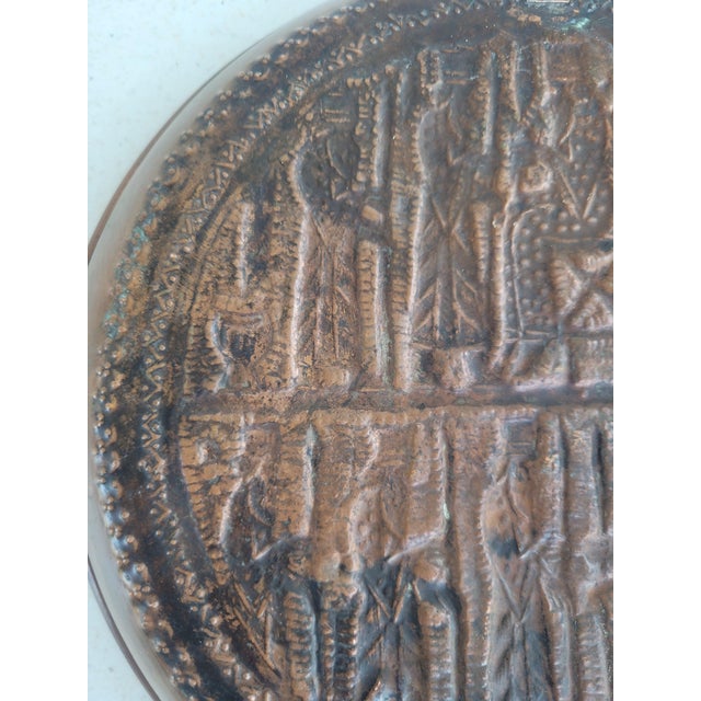 Late 20th Century Vintage Persian Hand-Worked Copper Repoussé Wall Charger With Achaemenid Royal Court Scene For Sale - Image 5 of 8