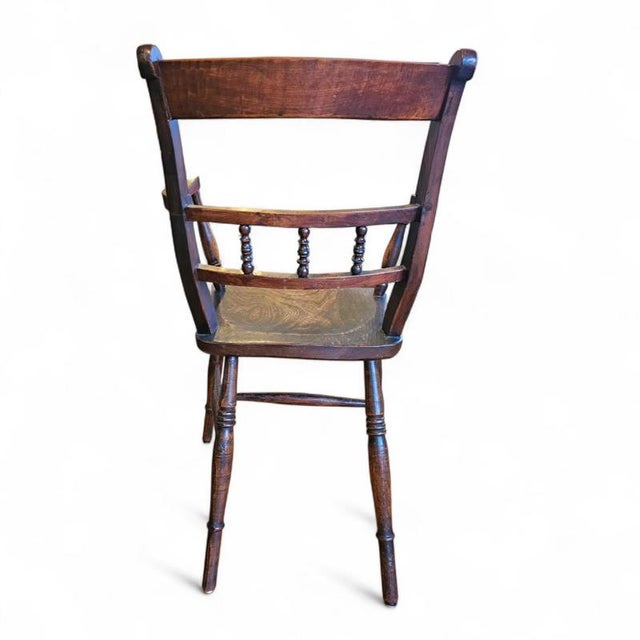 Windsor armchair. Bar back in Ash, Elm and Beech Unusual backrest turnings Strong and sturdy Height 88.9 Width 61 Depth...