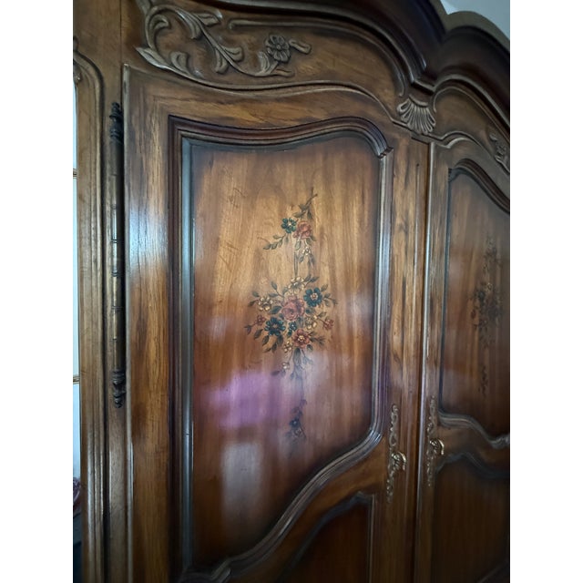 1960s Drexel Heritage French Provincial Wardrobe Armoire For Sale - Image 9 of 9