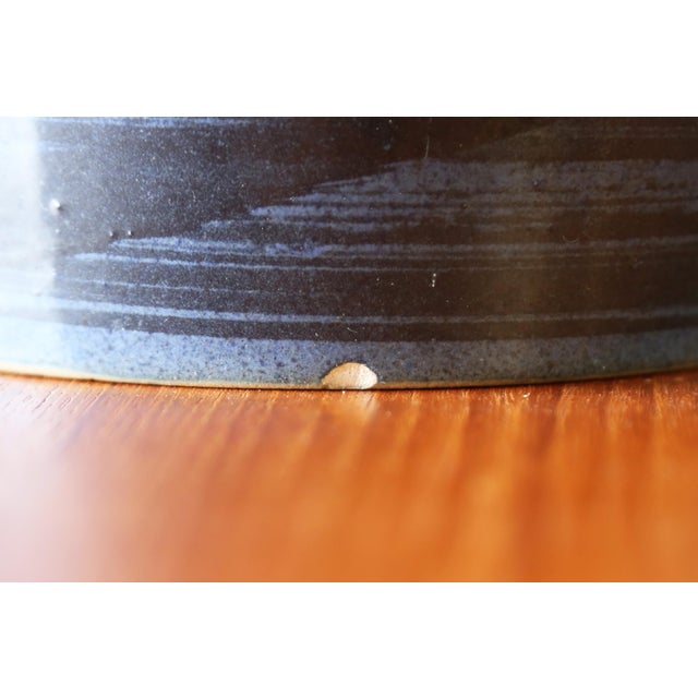 Wood 1960s Gordon and Jane Martz M167 Lamp for Marshall Studios Navy Blue For Sale - Image 7 of 9