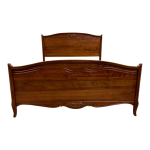 Vintage Full Size Victorian Carved Solid Wood Bed