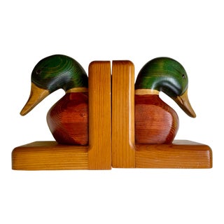 Mid Century Orange County Carving Hand-Carved Mallard Duck Solid Birch Book Ends - a Pair For Sale
