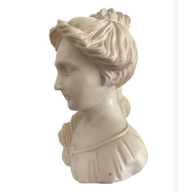 Neoclassical Style Female Bust in Marble, 1920s-1940s For Sale - Image 3 of 6
