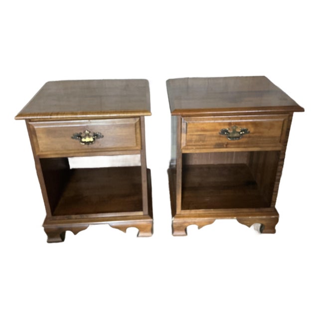 Mooshead Pair of Vintage Nightstands For Sale
