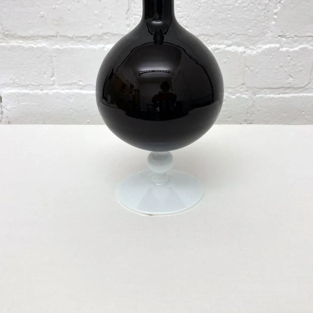 1960s 1960s Vintage Black / White Italian Cased Narrow Neck Vase Empoli Cased Glass For Sale - Image 5 of 8