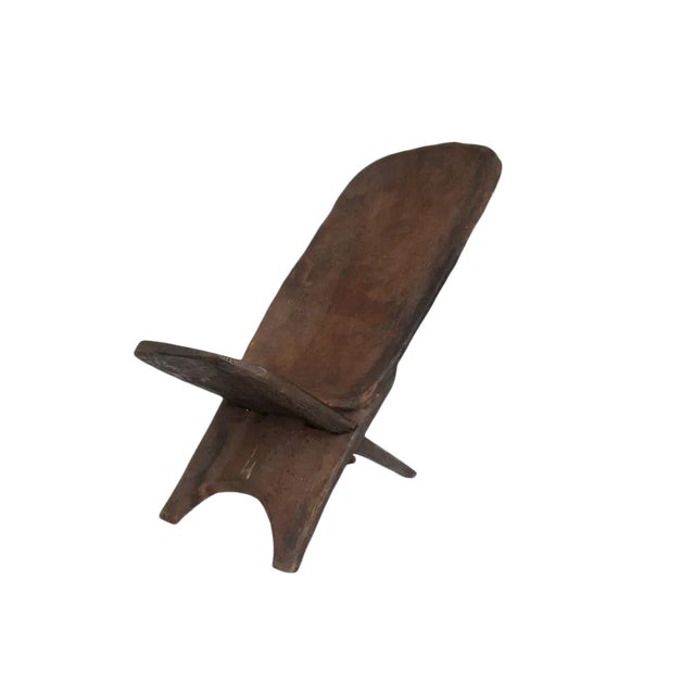 Vintage Wood Carved Lounge Birthing Chair For Sale