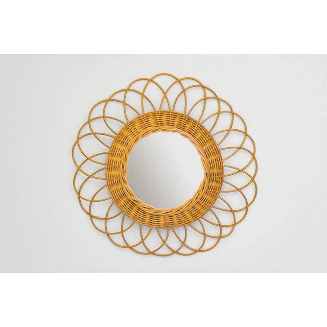 Circular Mirror in Rattan, in Flawless conditions. Designed 1950 to 1959