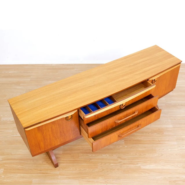 1960s Mid Century Teak Credenza by Beautility, Attributed For Sale In Los Angeles - Image 6 of 10