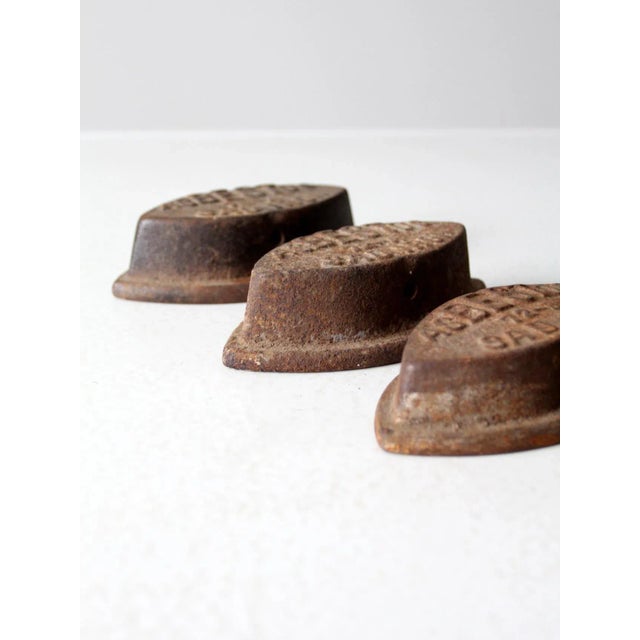 Antique Sad Irons Collection - Set of 4 For Sale - Image 6 of 10