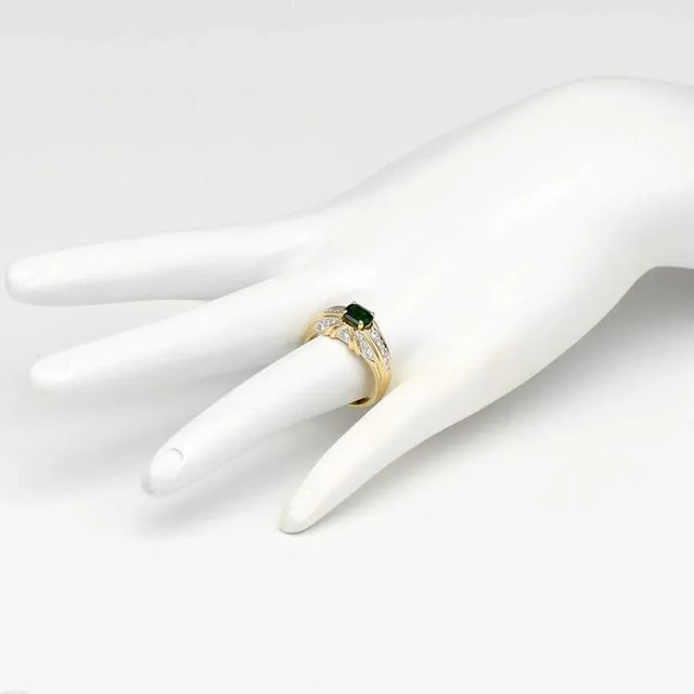 2010s 14KYW Tsavorite(0.90) & Diamond(0.35) Ring, size 6.5 For Sale - Image 5 of 5