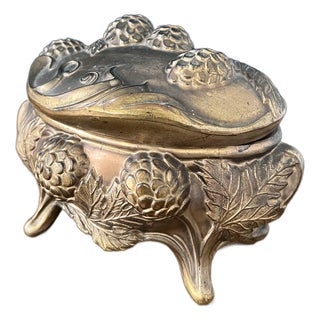 1910s Art Nouveau Ornate Footed Metal Trinket Box For Sale