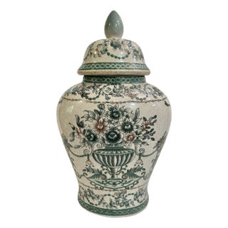 Late 20th Century Green Crackle Glaze Chinoiserie Ginger Jar With Lid For Sale