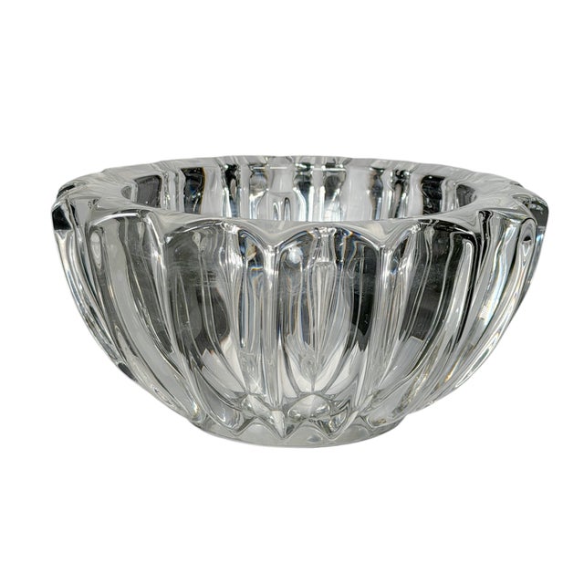 Glass 1940s French Art Deco Pierre D’Avesn Molded Glass Star Bowl For Sale - Image 7 of 10