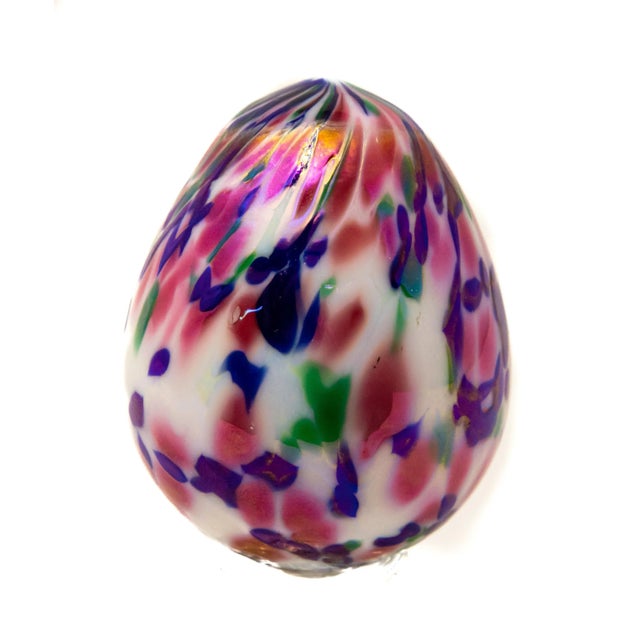 Glass Mid 20th Century Art Glass Eggs- Set of 2 For Sale - Image 7 of 13