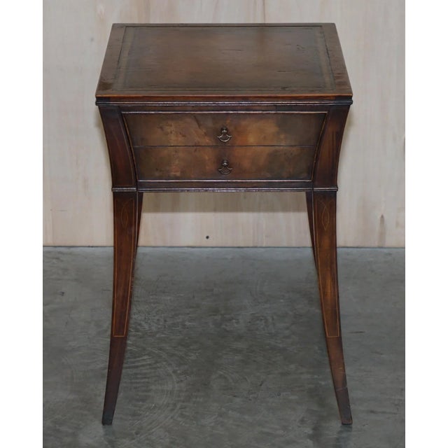Victorian Mahogany Curved Single Drawer Side End Lamp Table with Brown Leather Top For Sale - Image 3 of 18