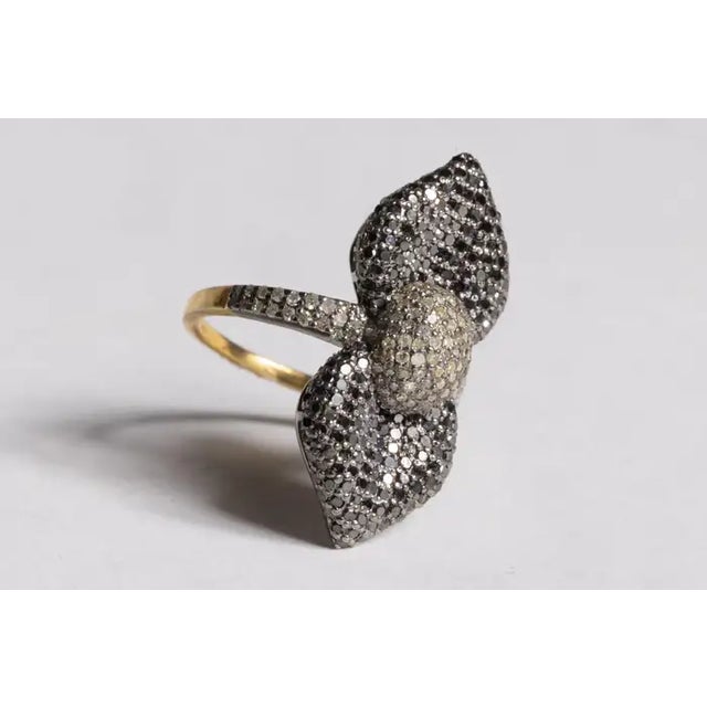 Contemporary 1990s Black and White Diamond Ring, Size 7 For Sale - Image 3 of 5