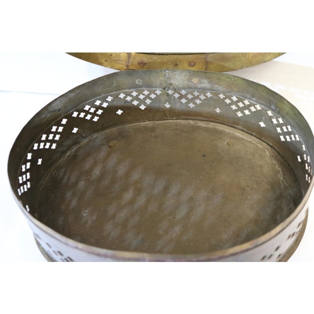 Metal Mid 20th Century Vintage Large Oval Brass Cricket Box From India For Sale - Image 7 of 8