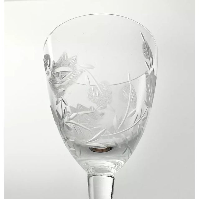 1940s 1940s Vintage Set of 5 Etched Rose Floral Wine Glasses For Sale - Image 5 of 5