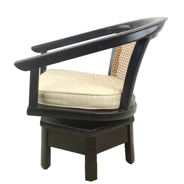 Mid-Century Modern Vintage Hollywood Regency Black Lacquer Swivel Chair With Cane Back For Sale - Image 3 of 18