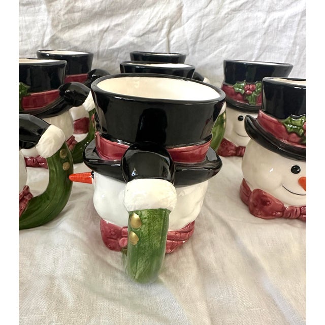 Fitz and Floyd Vintage Set of 8 Fitz & Floyd Holiday "Top Had Snowman" Mugs For Sale - Image 4 of 10
