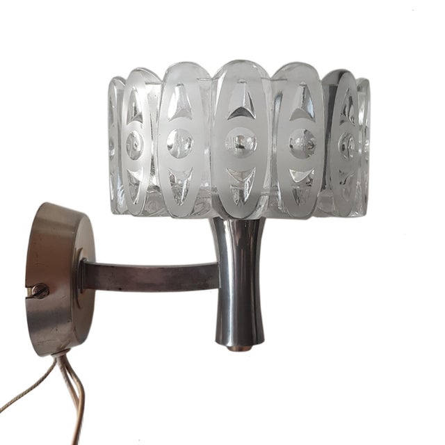 Silver Mid-Century Modern Cut Crystal Wall Lamp, 1960s For Sale - Image 8 of 11