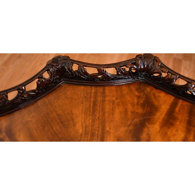 1930s 1930s English Chippendale Mahogany Side Accent Table / End Table For Sale - Image 5 of 12