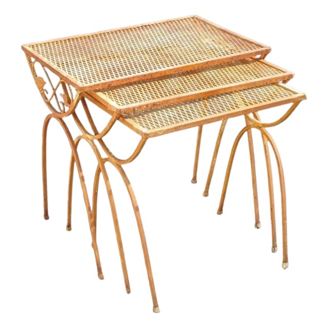 Vintage Salterini Style Mid Century Modern Wrought Iron Nesting Side Tables - Set of 3 For Sale