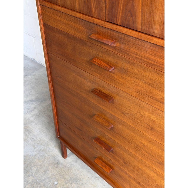 Wood Mid 20th Century In Style of Richard Artschwager Walnut Gentleman’s Chest Mid Century Modern Tall Dresser Cabinet For Sale - Image 7 of 10