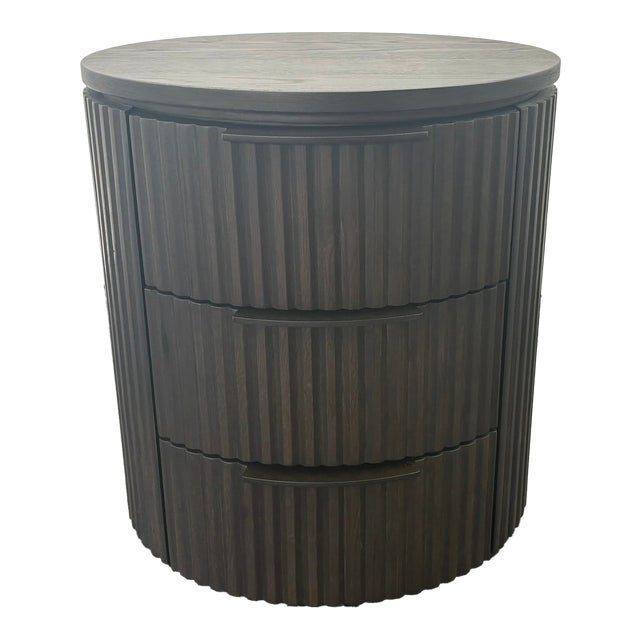 Rh Byron Closed Bedside Table – 20" For Sale