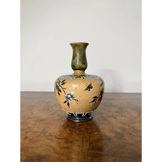 Antique Vase by Eliza Simmance for Doulton Lambeth, 1880s For Sale - Image 3 of 7