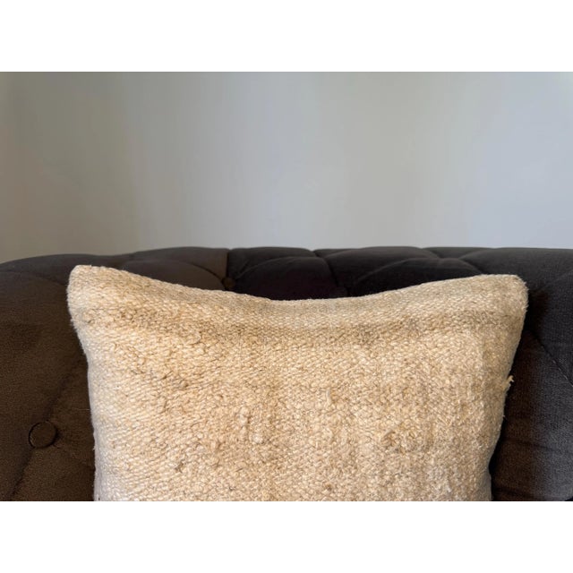 Textured Hemp Accent Pillow, Cool Silver Ivory Cushion, Handwoven Turkish Anatolian Pillow With Insert, 16x16 In For Sale - Image 4 of 8