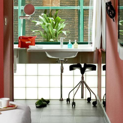 Metal Binary Network Stool by Jordi Badia and Otto Canalda for BD Barcelona, 2010 For Sale - Image 7 of 11