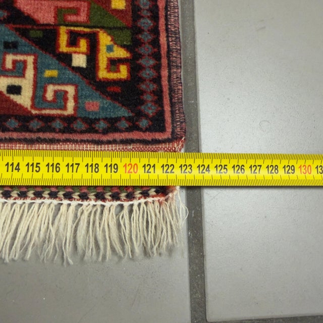 Yalameh Rug with Geometric Pattern For Sale - Image 9 of 11
