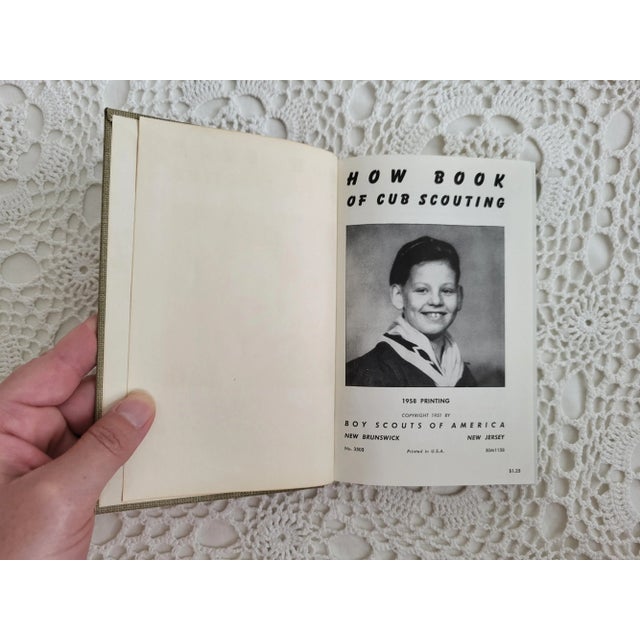 1950s How Book of Cub Scouting, 1958 For Sale - Image 5 of 11