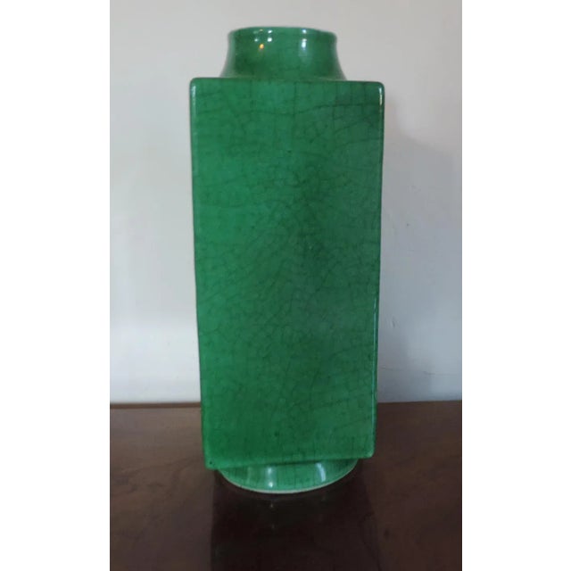 19th Century Chinese Monochrome Green Crackle Glaze Cong Shaped Vase For Sale In New York - Image 6 of 11