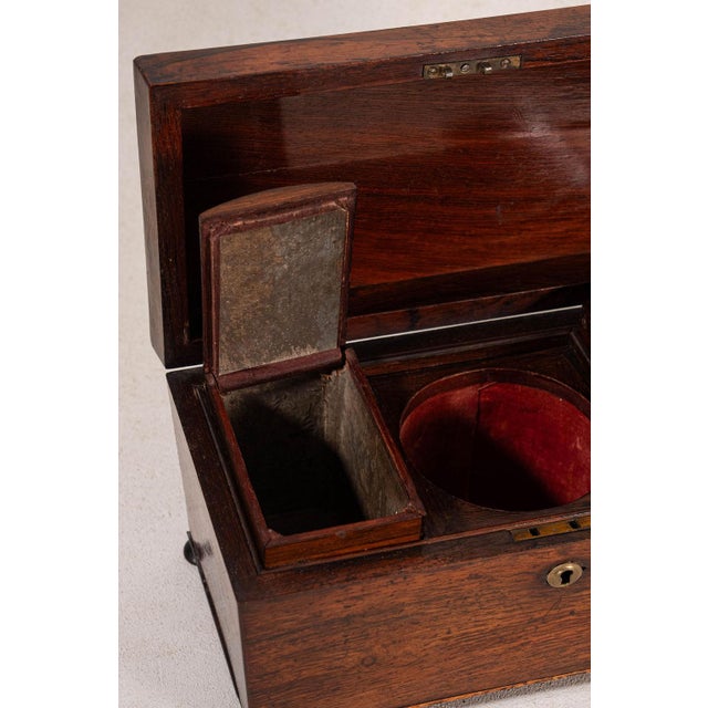 Early 19th Century William IV Rosewood Tea Caddy With Original Fittings on Bun Feet (C. 1835) For Sale - Image 5 of 6