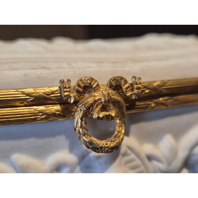 Neo-Classical Bisque Trinket Box with Relief from Limoges For Sale - Image 5 of 10