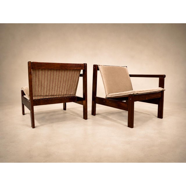 Chestnut Michel Arnoult “Ouro Preto” Modular Loveseat / Pair of Open-Arm Lounge Chairs in Imbuia, Brazil, 1960s — Convertible Two-in-One Design For Sale - Image 8 of 18