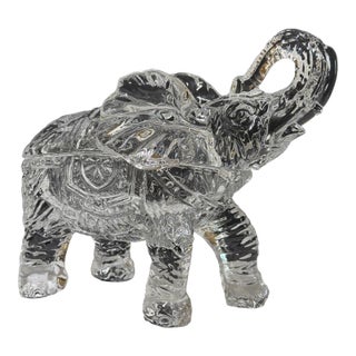 1950s Detailed Crystal Glass Lidded Elephant Figurine Box For Sale