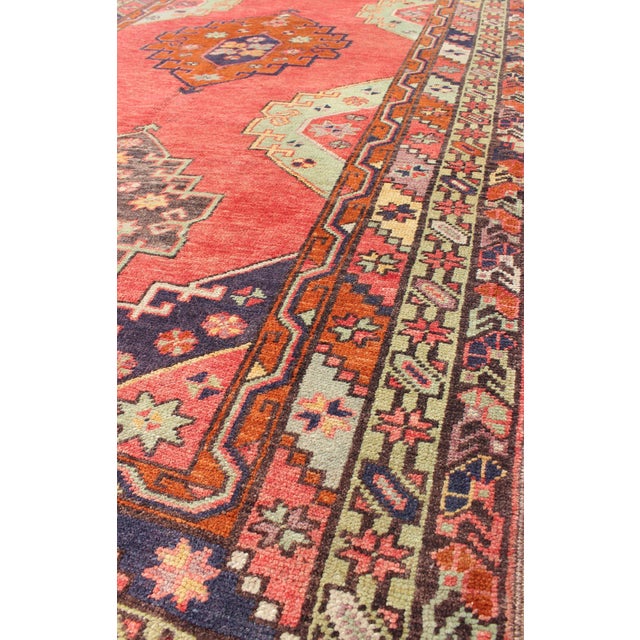 Red Field Vintage Turkish Oushak Rug With Vertical Geometric Medallions For Sale In Atlanta - Image 6 of 8